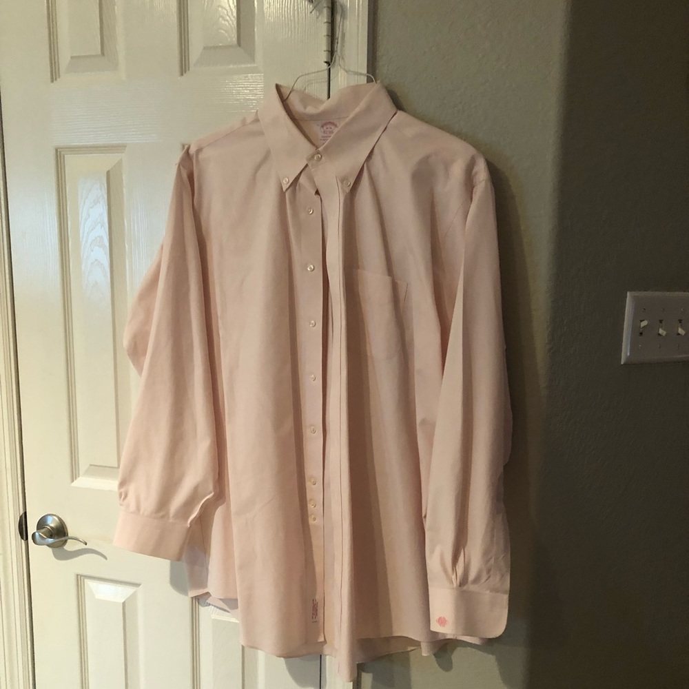 Brooks Brothers Lt Pink Traditional Mens business shirt